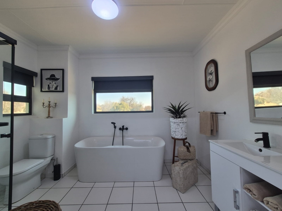 4 Bedroom Property for Sale in Vaal de Grace Golf Estate North West